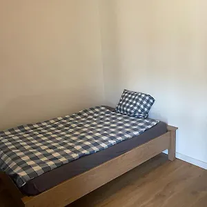 Accommodatie bij particulieren Lovely 1 Private Bedroom With Garden View 