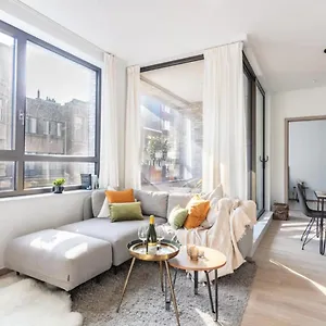 https://beautiful-sunny-apartment.hotelsantwerp.net